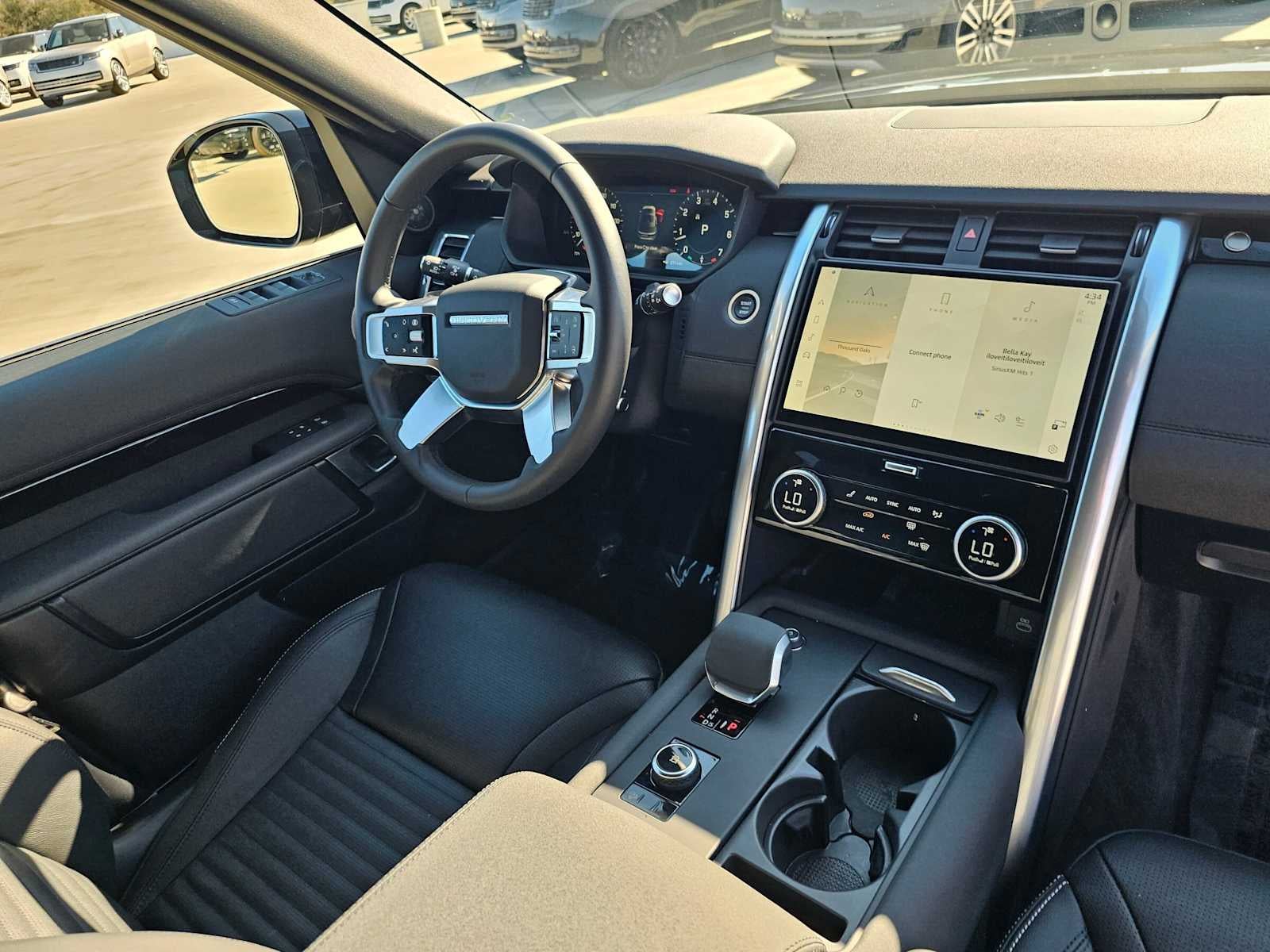 2025 Land Rover Discovery S