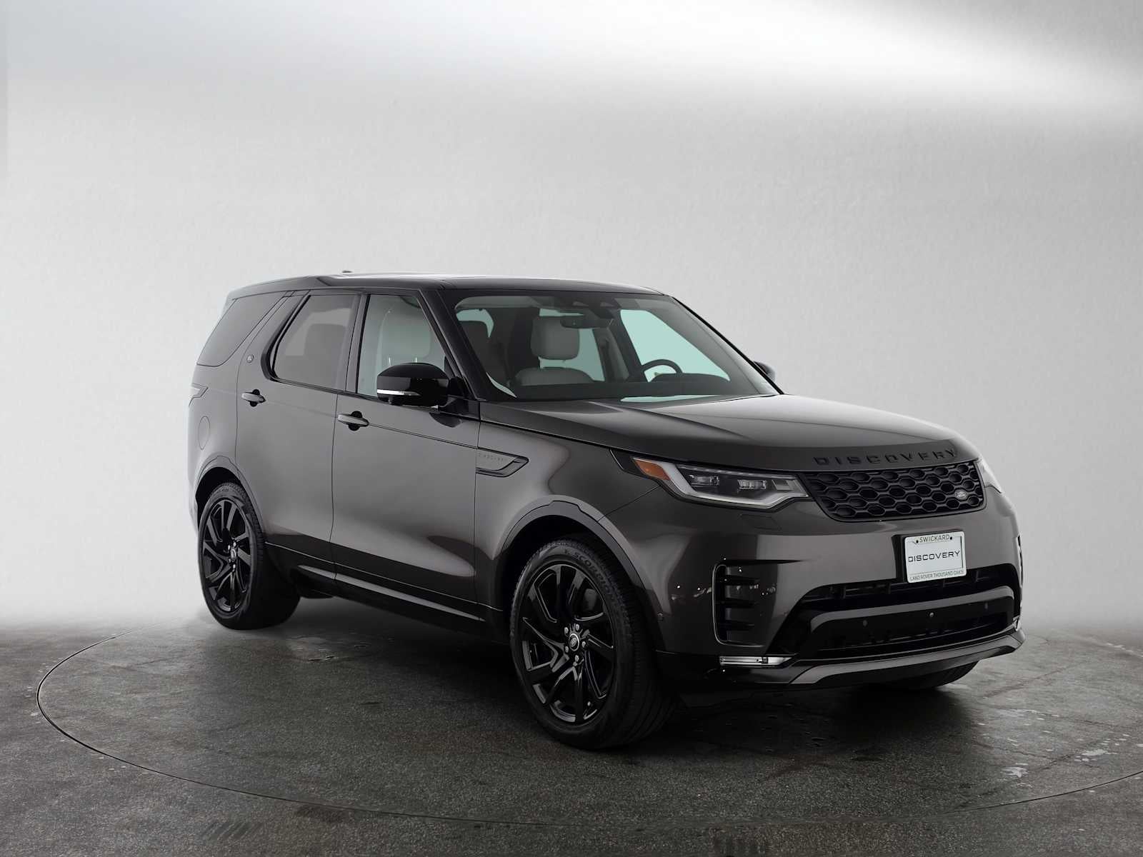 2025 Land Rover Discovery Dynamic SE