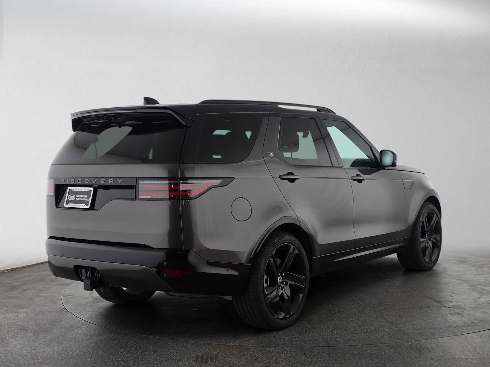 2025 Land Rover Discovery Dynamic SE