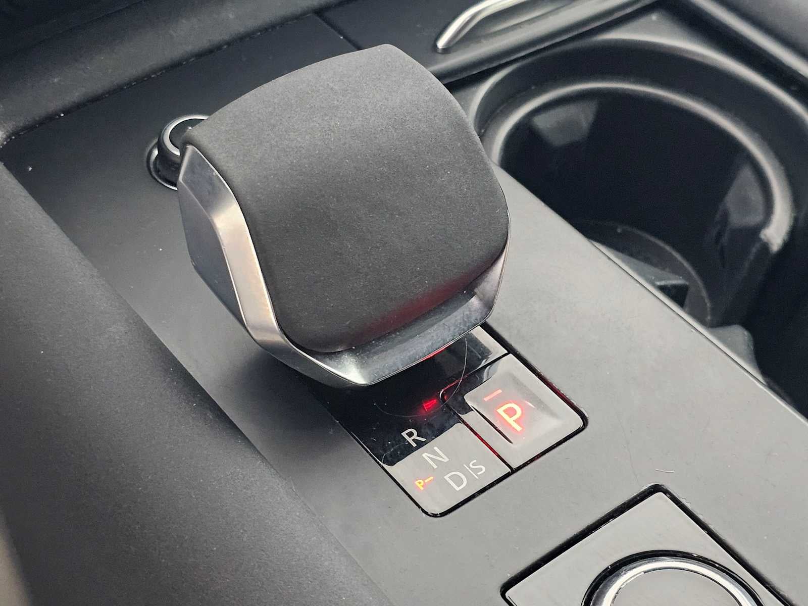 2023 Land Rover Discovery S R-Dynamic