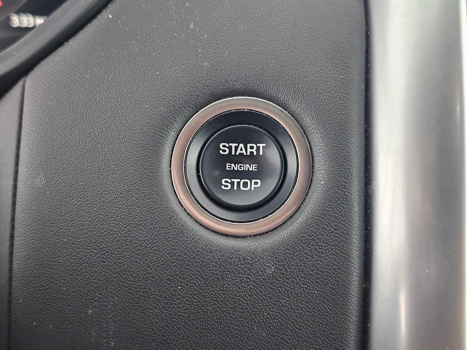 2024 Land Rover Discovery Metropolitan Edition