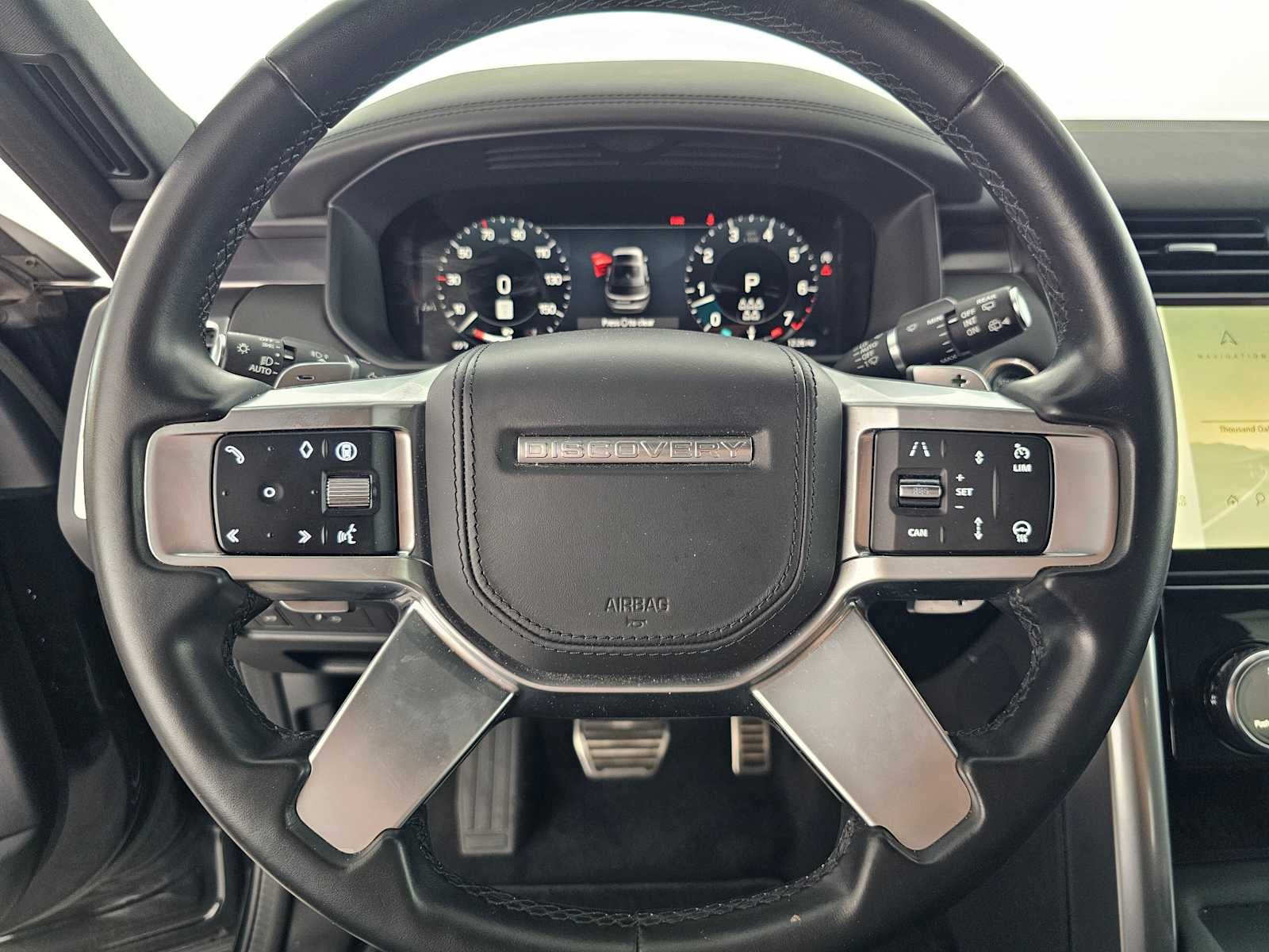 2024 Land Rover Discovery Metropolitan Edition