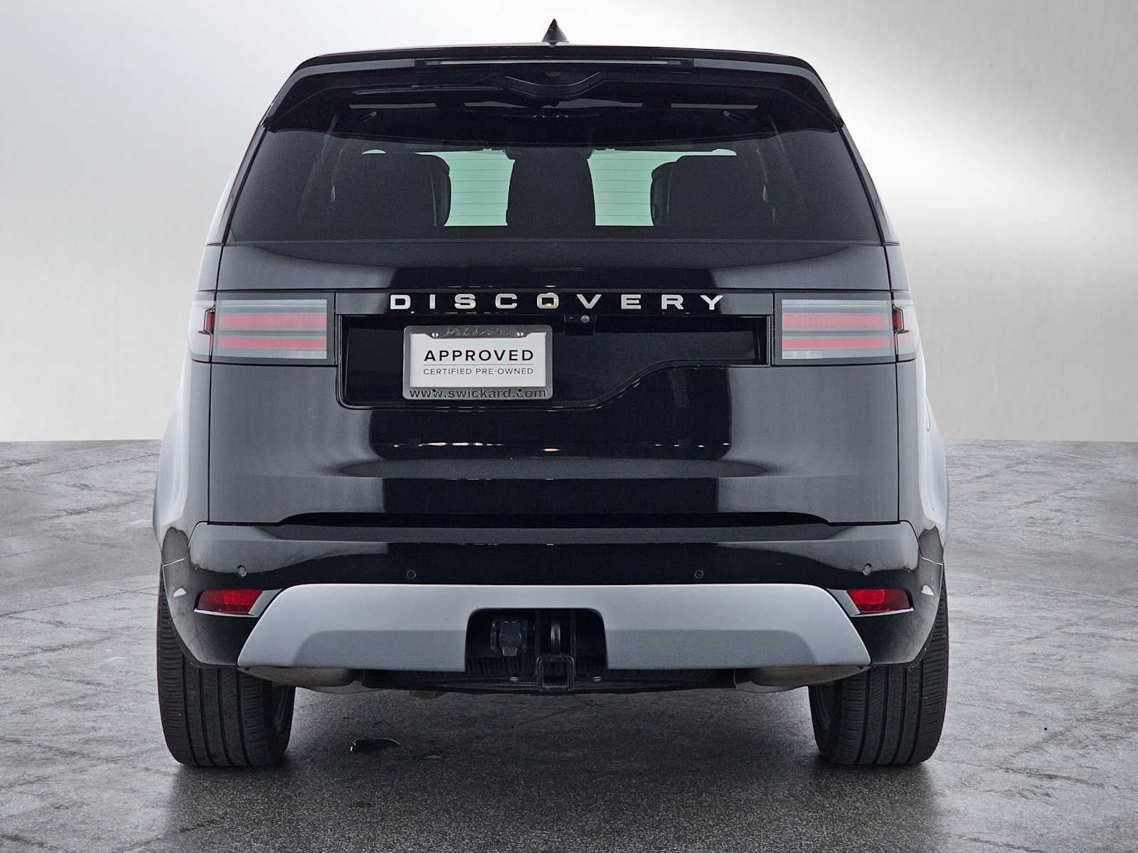 2024 Land Rover Discovery Metropolitan Edition