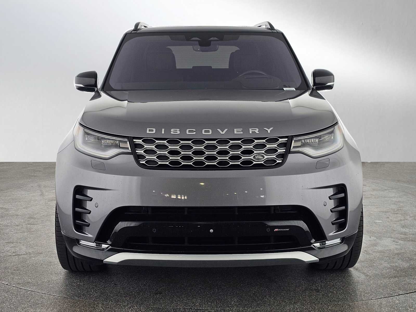 2023 Land Rover Discovery Metropolitan Edition
