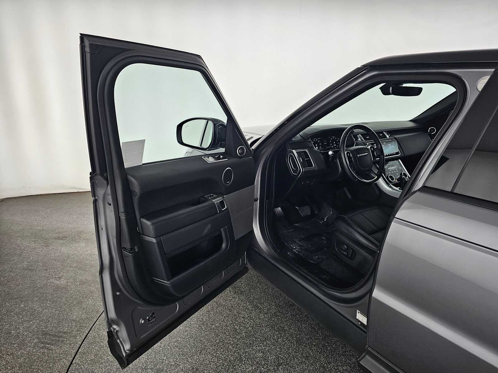 2022 Land Rover Range Rover Sport SE