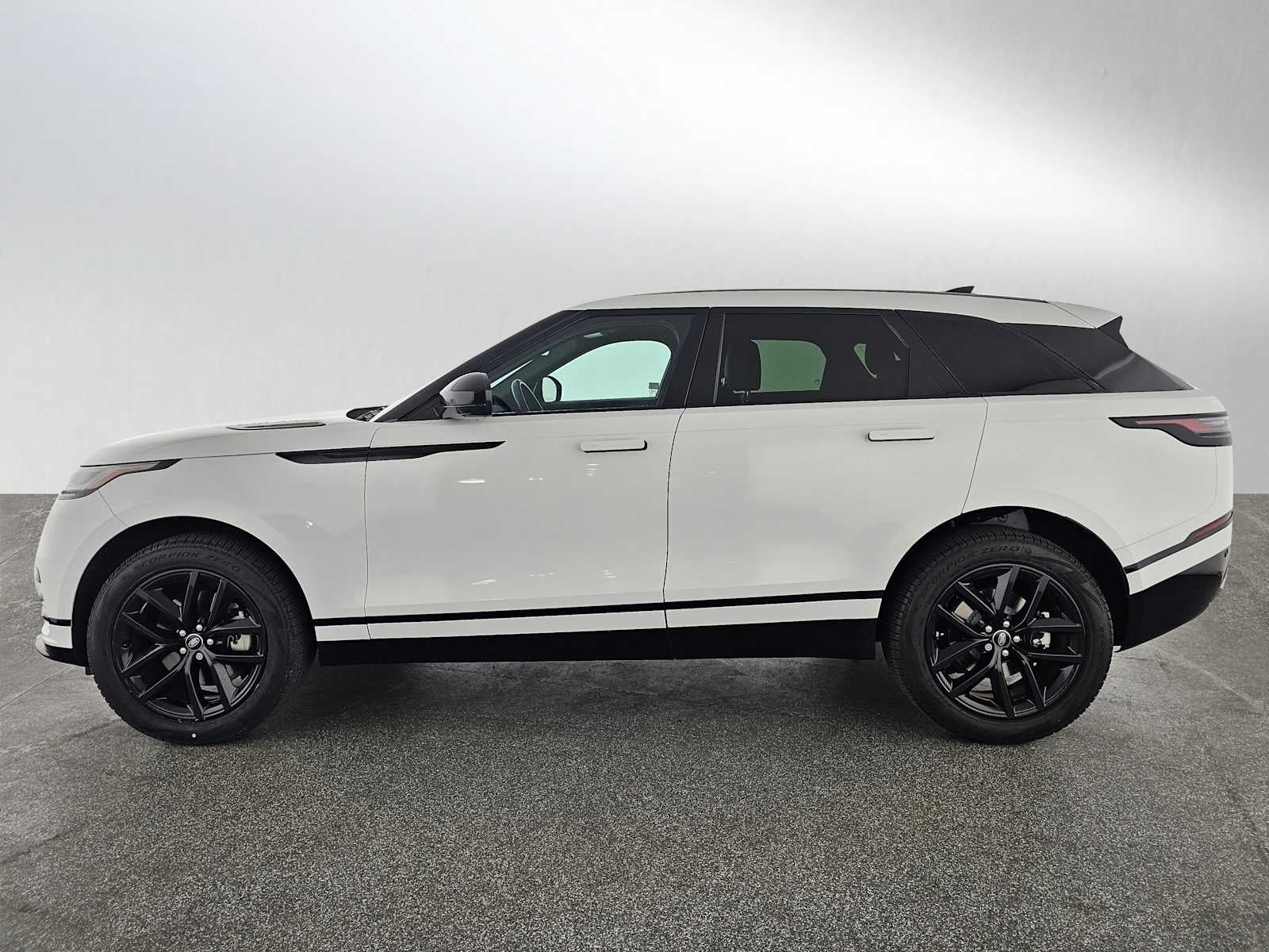 2024 Land Rover Range Rover Velar Dynamic SE