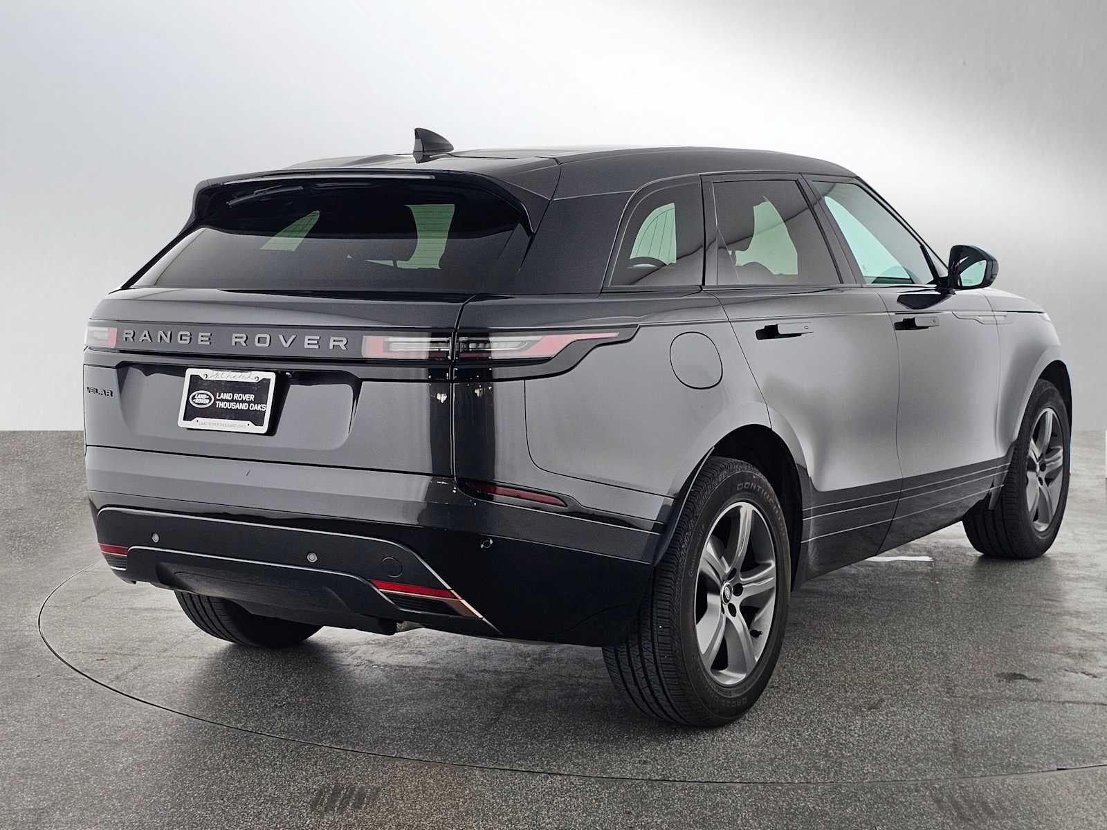 2025 Land Rover Range Rover Velar Dynamic SE