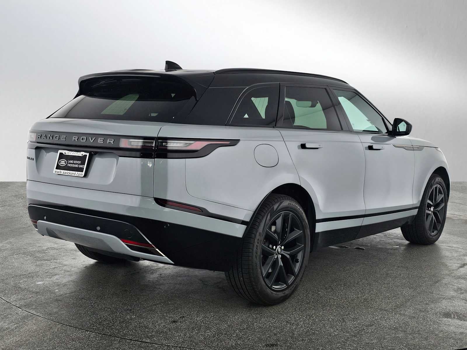 2025 Land Rover Range Rover Velar Dynamic SE