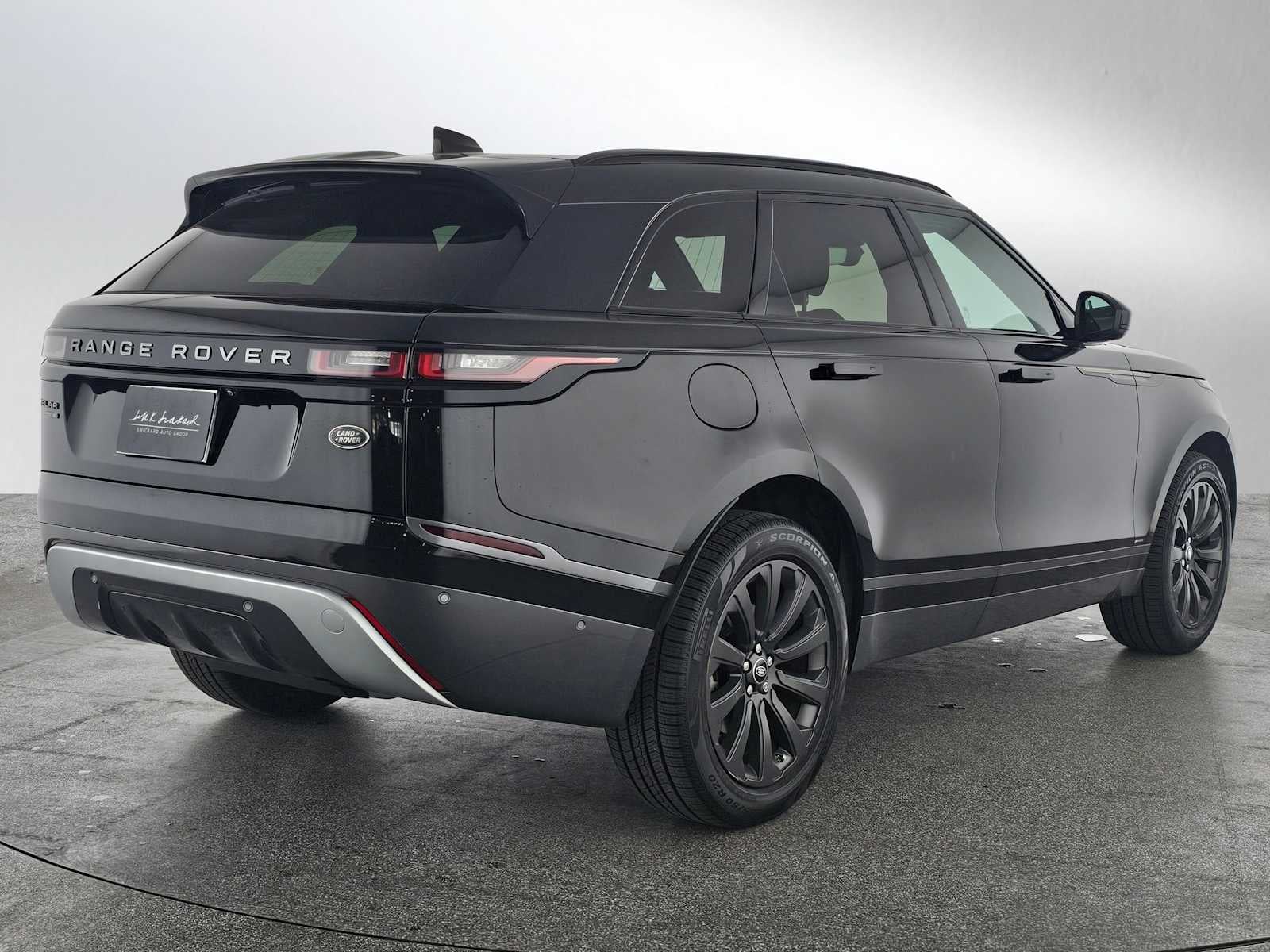 2018 Land Rover Range Rover Velar R-Dynamic SE