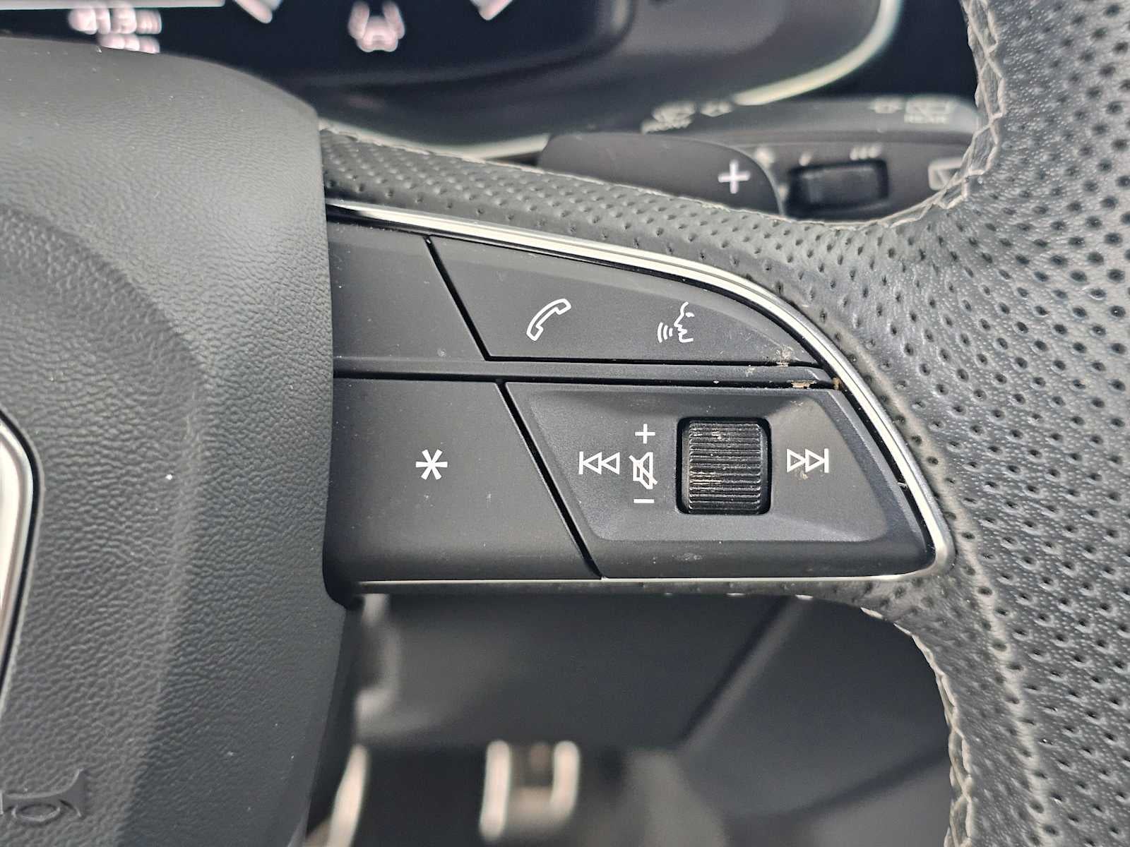 2023 Audi SQ8 Premium Plus