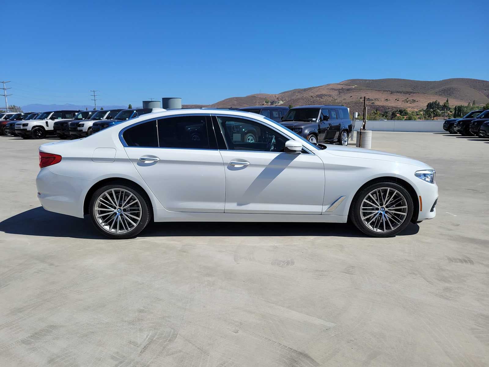 2018 BMW 530i 530i