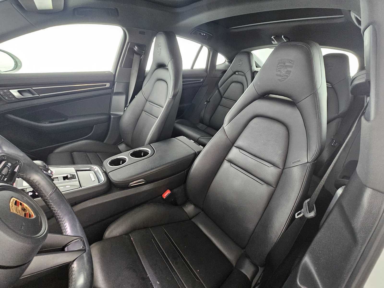 2023 Porsche Panamera Platinum Edition