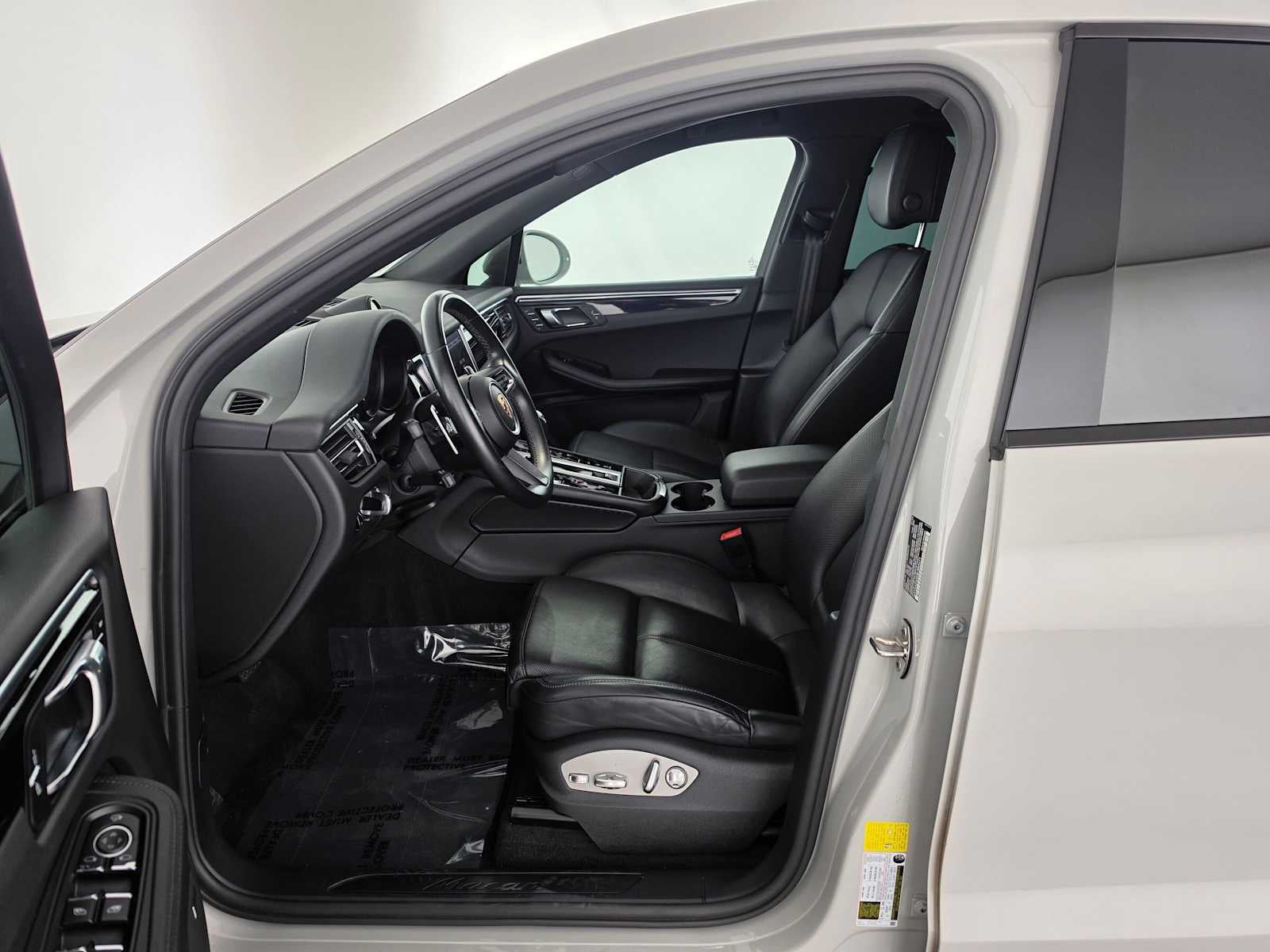 2024 Porsche Macan AWD