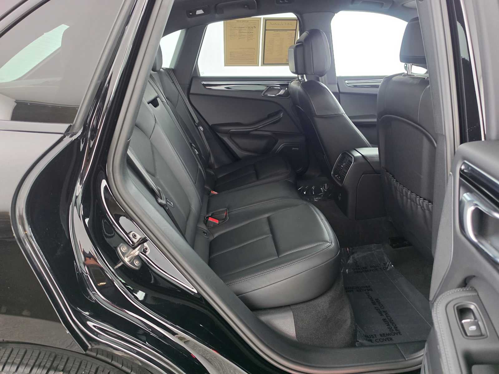 2024 Porsche Macan AWD