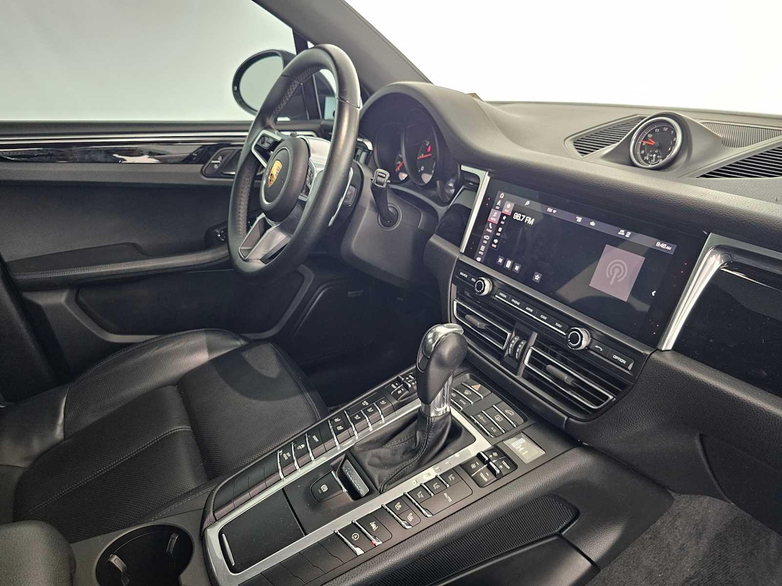 2021 Porsche Macan AWD