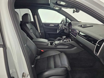 2022 Porsche Cayenne Platinum Edition