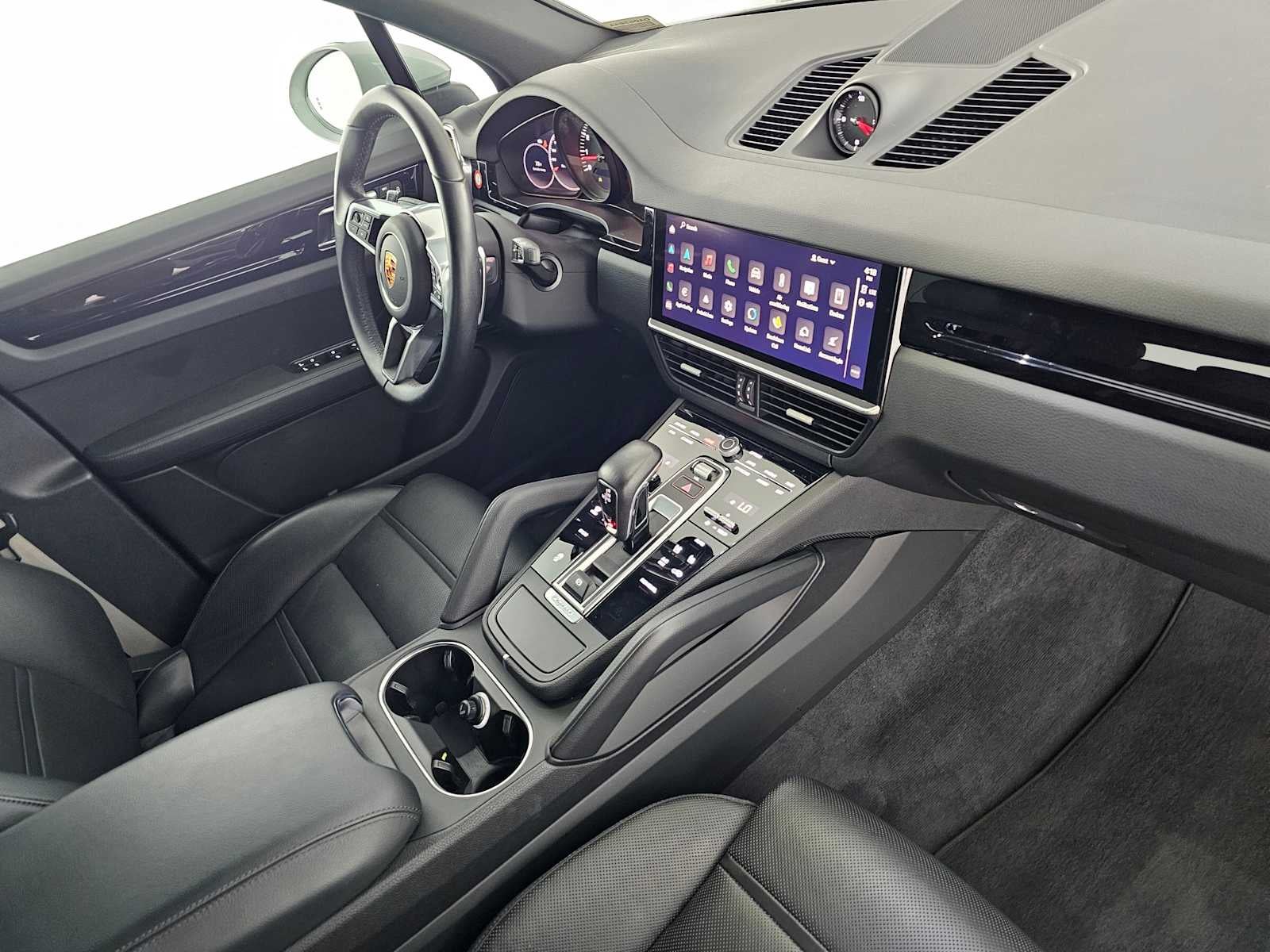 2022 Porsche Cayenne Platinum Edition