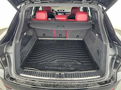 2022 Porsche Cayenne Platinum Edition