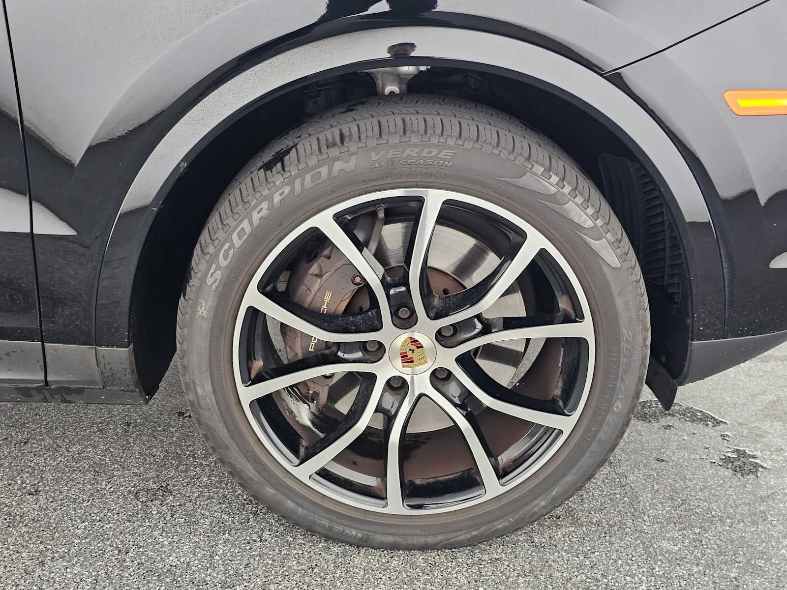 2022 Porsche Cayenne Platinum Edition