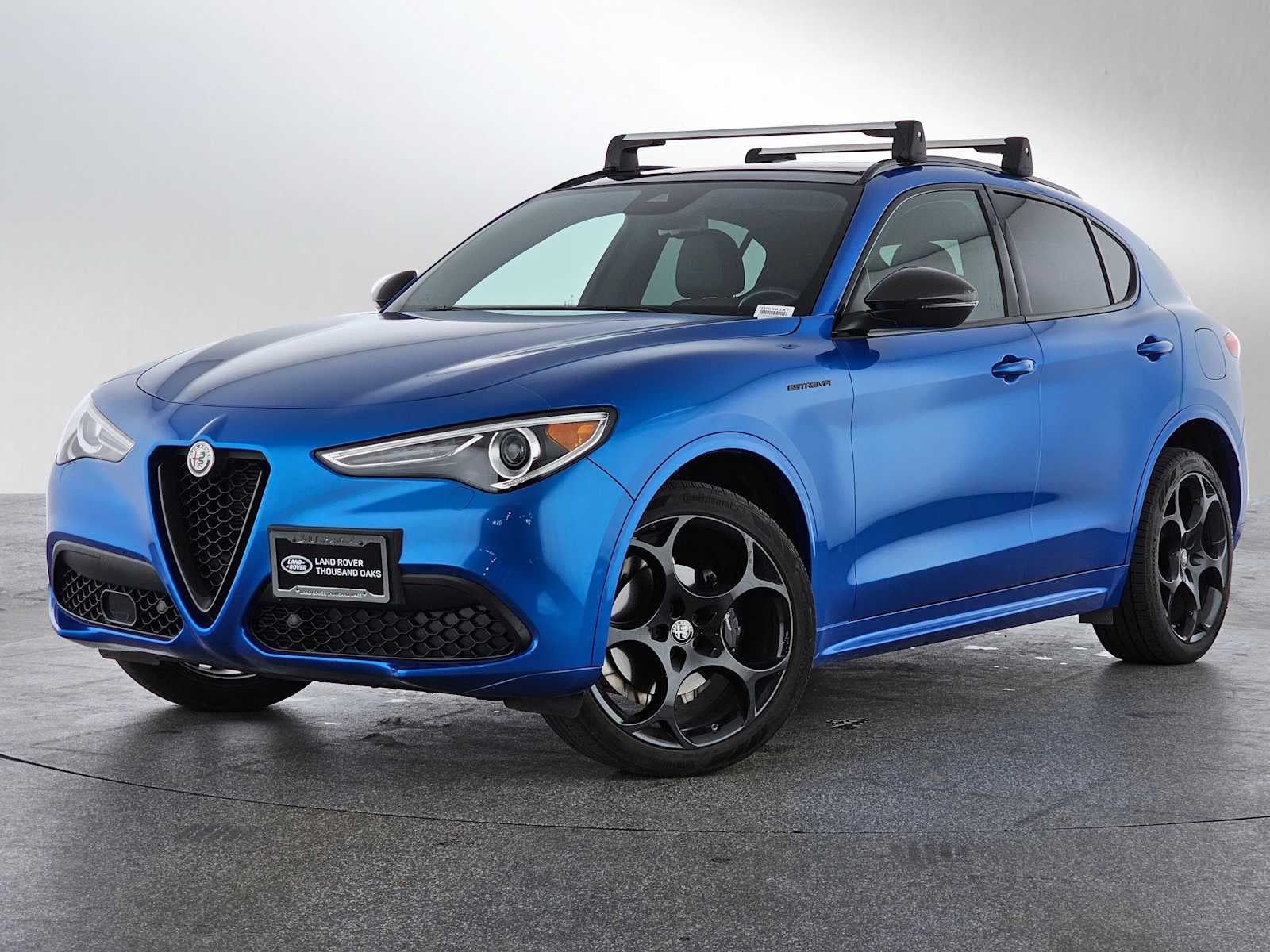 2023 Alfa Romeo Stelvio Estrema