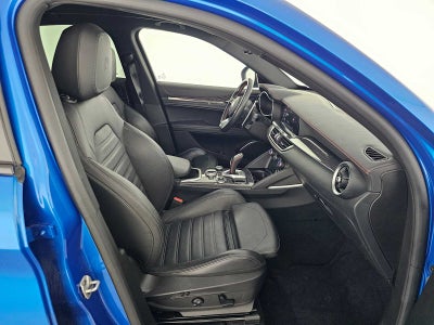2023 Alfa Romeo Stelvio Estrema
