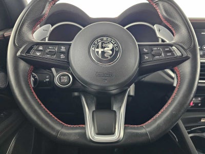 2023 Alfa Romeo Stelvio Estrema