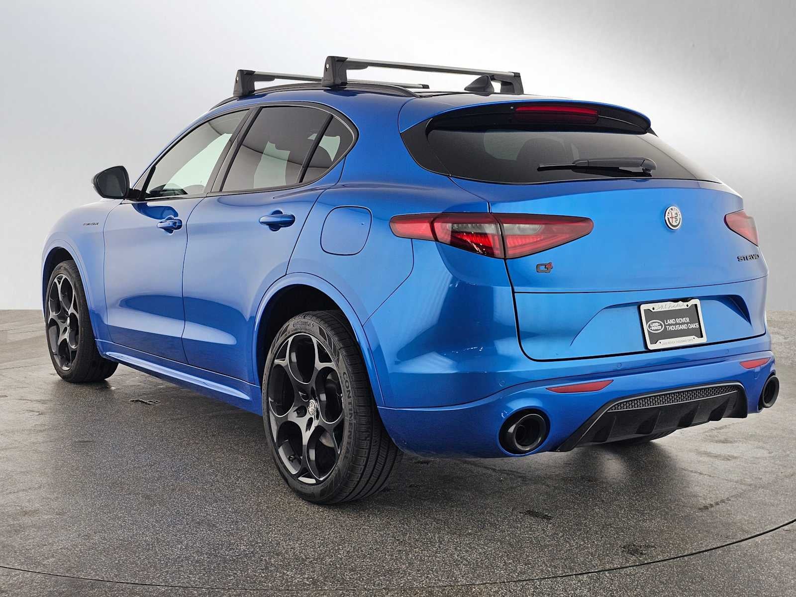 2023 Alfa Romeo Stelvio Estrema