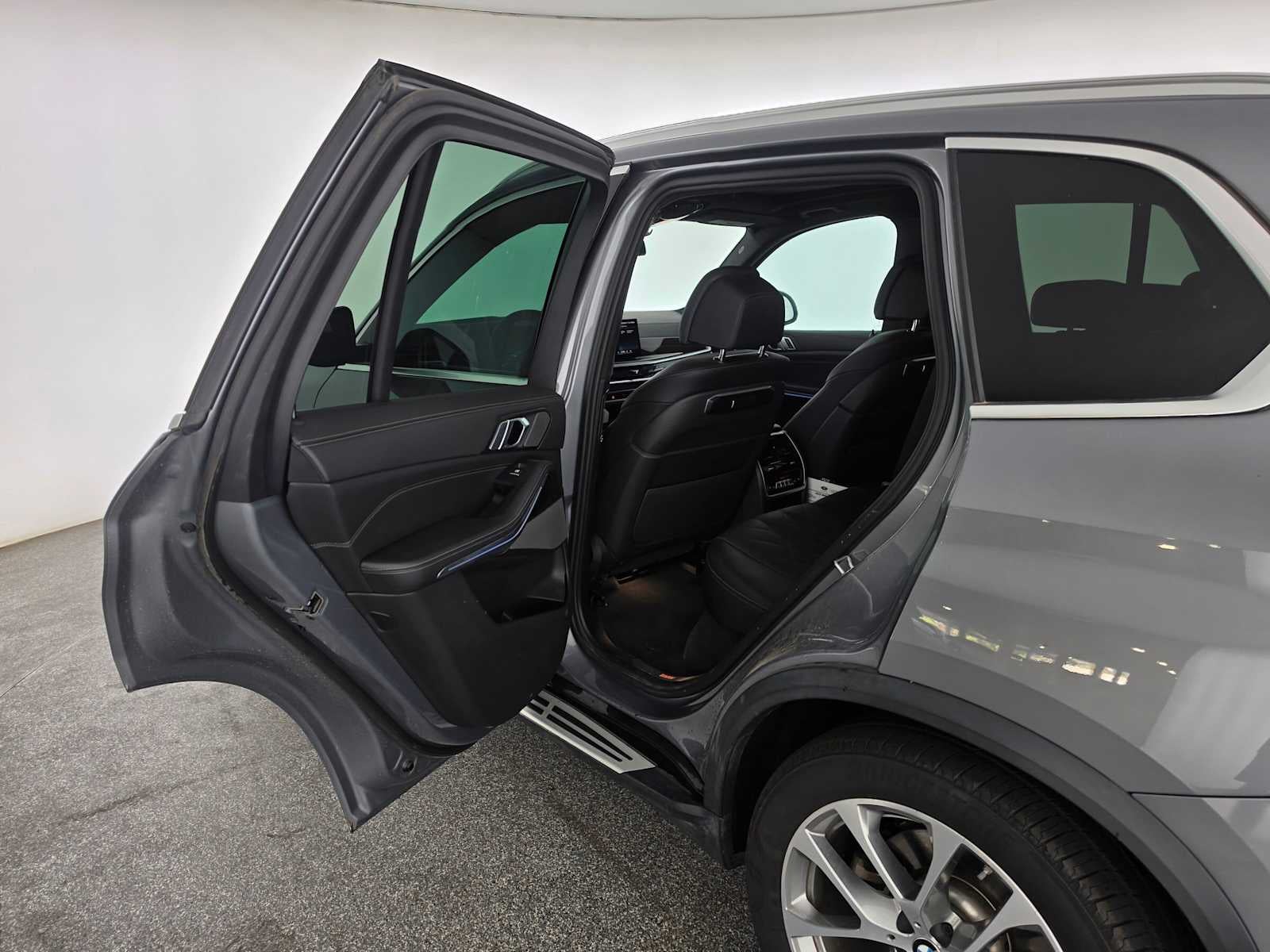 2025 BMW X5 xDrive40i xDrive40i