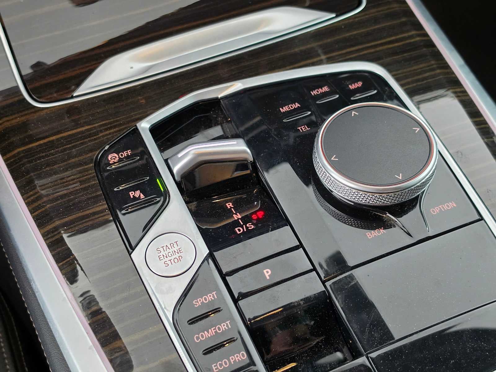 2025 BMW X5 xDrive40i xDrive40i