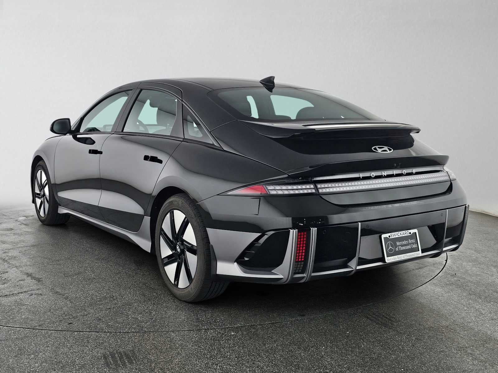 2023 Hyundai IONIQ 6 SE Standard Range