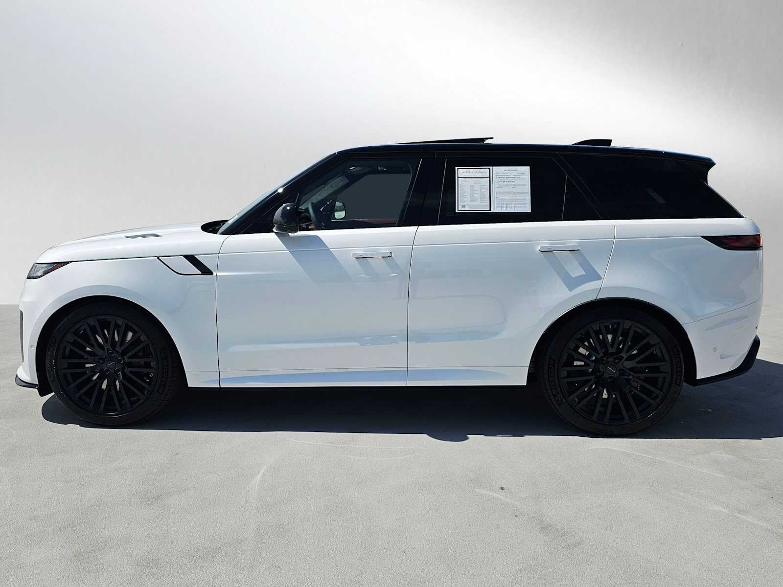 2026 Land Rover Range Rover Sport SV