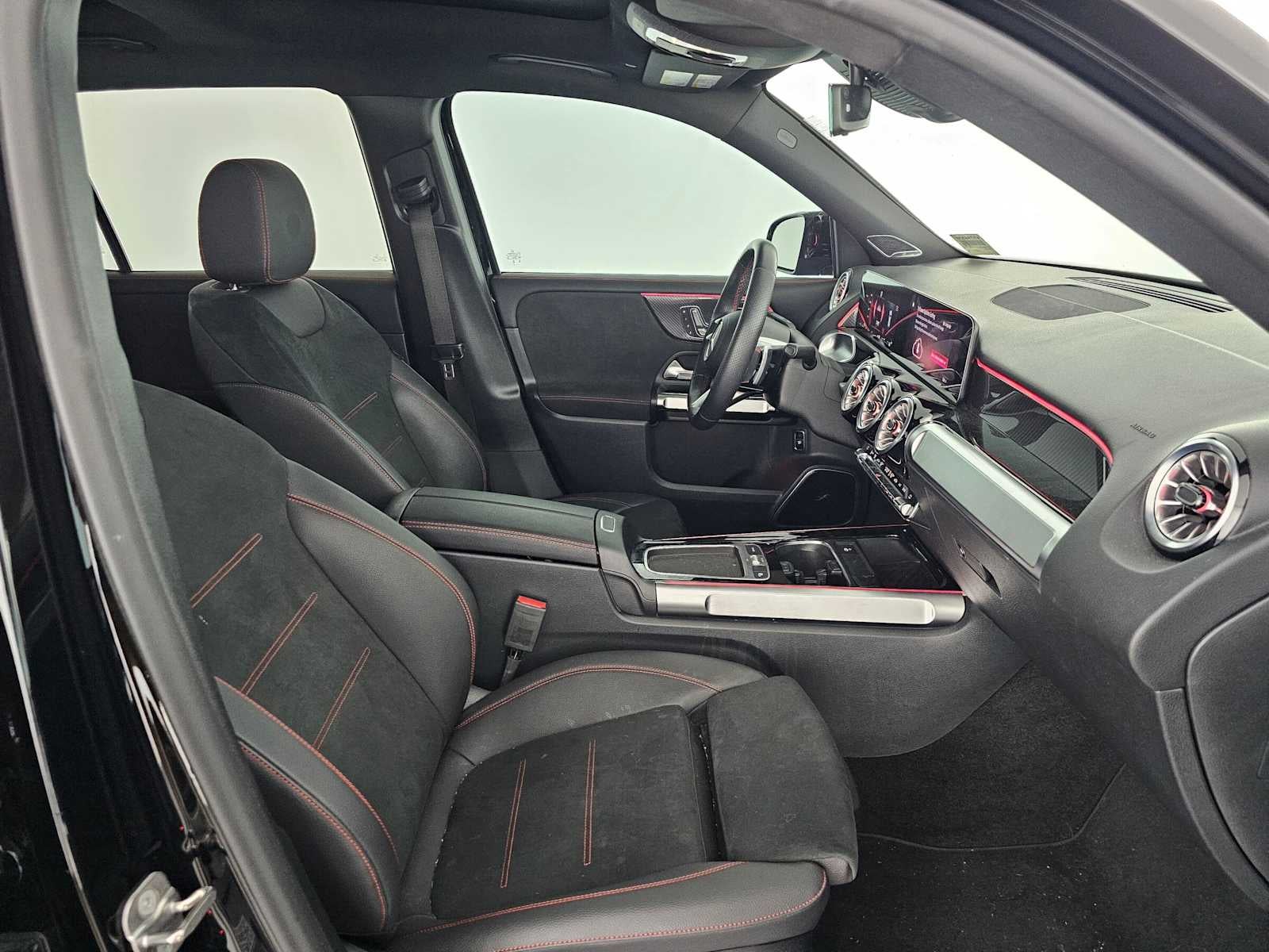 2024 Mercedes-Benz GLB 250 SUV