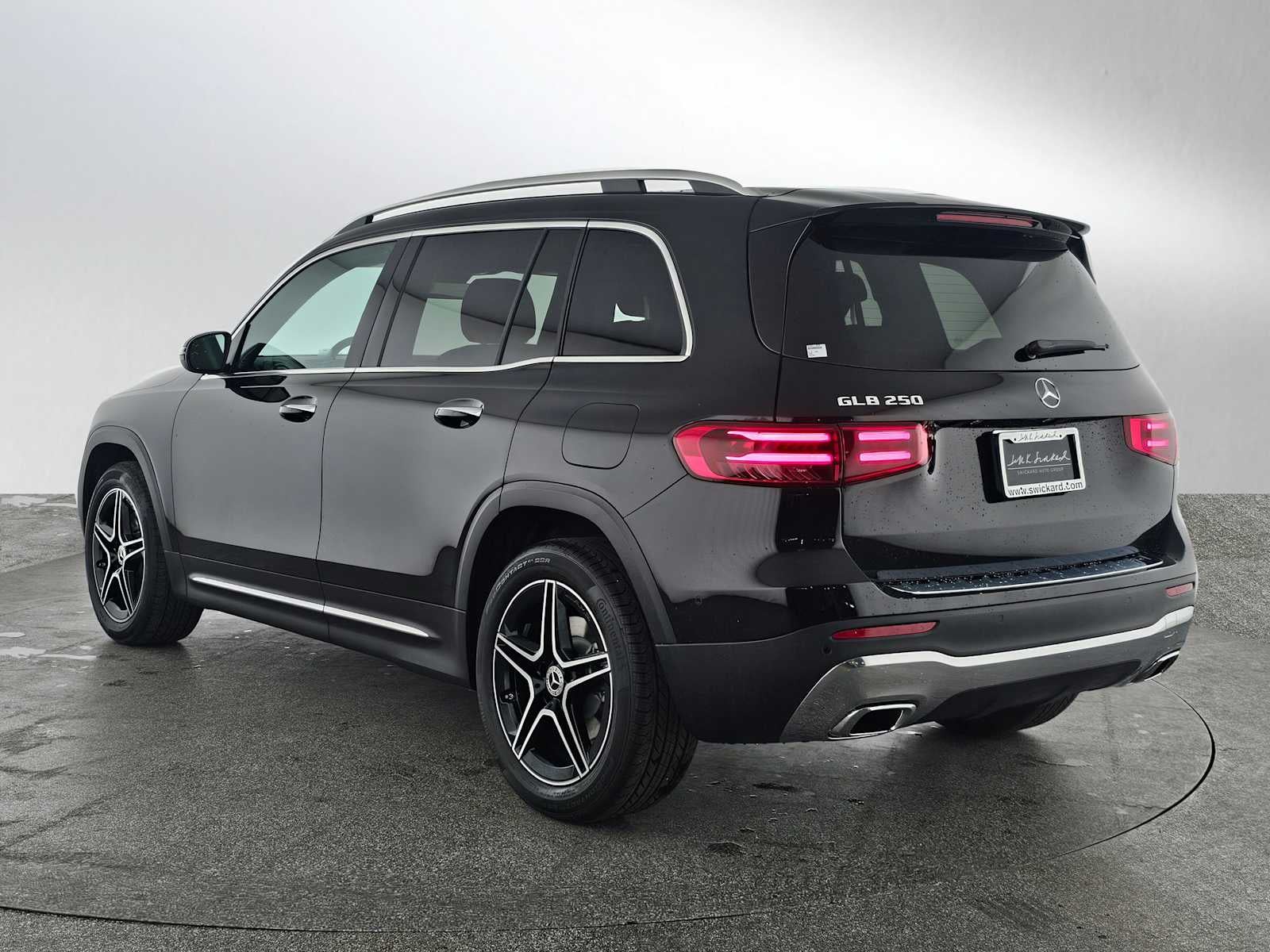 2026 Mercedes-Benz GLB 250 SUV