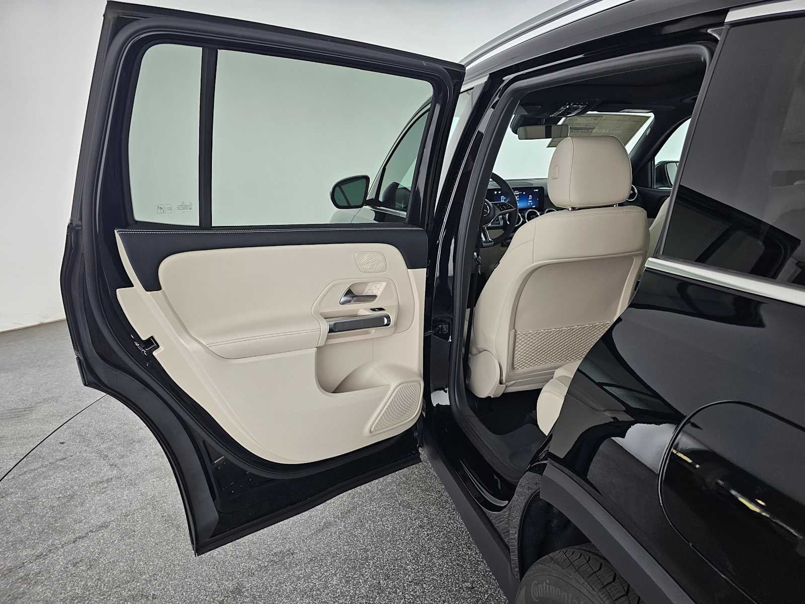 2026 Mercedes-Benz GLB 250 SUV