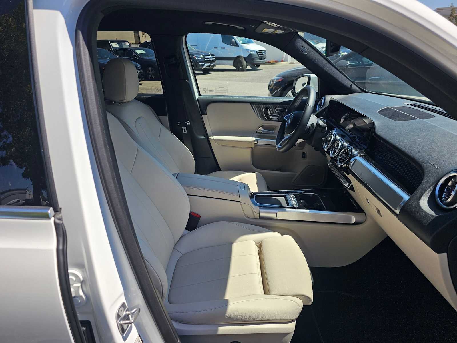 2026 Mercedes-Benz GLB 250 SUV