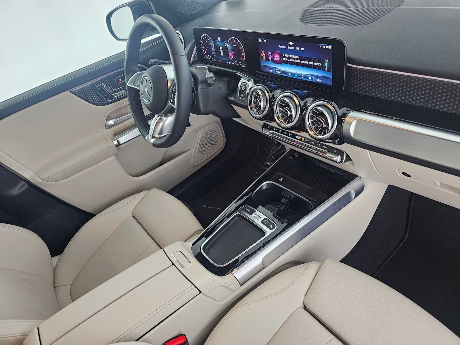 2025 Mercedes-Benz GLB GLB 250