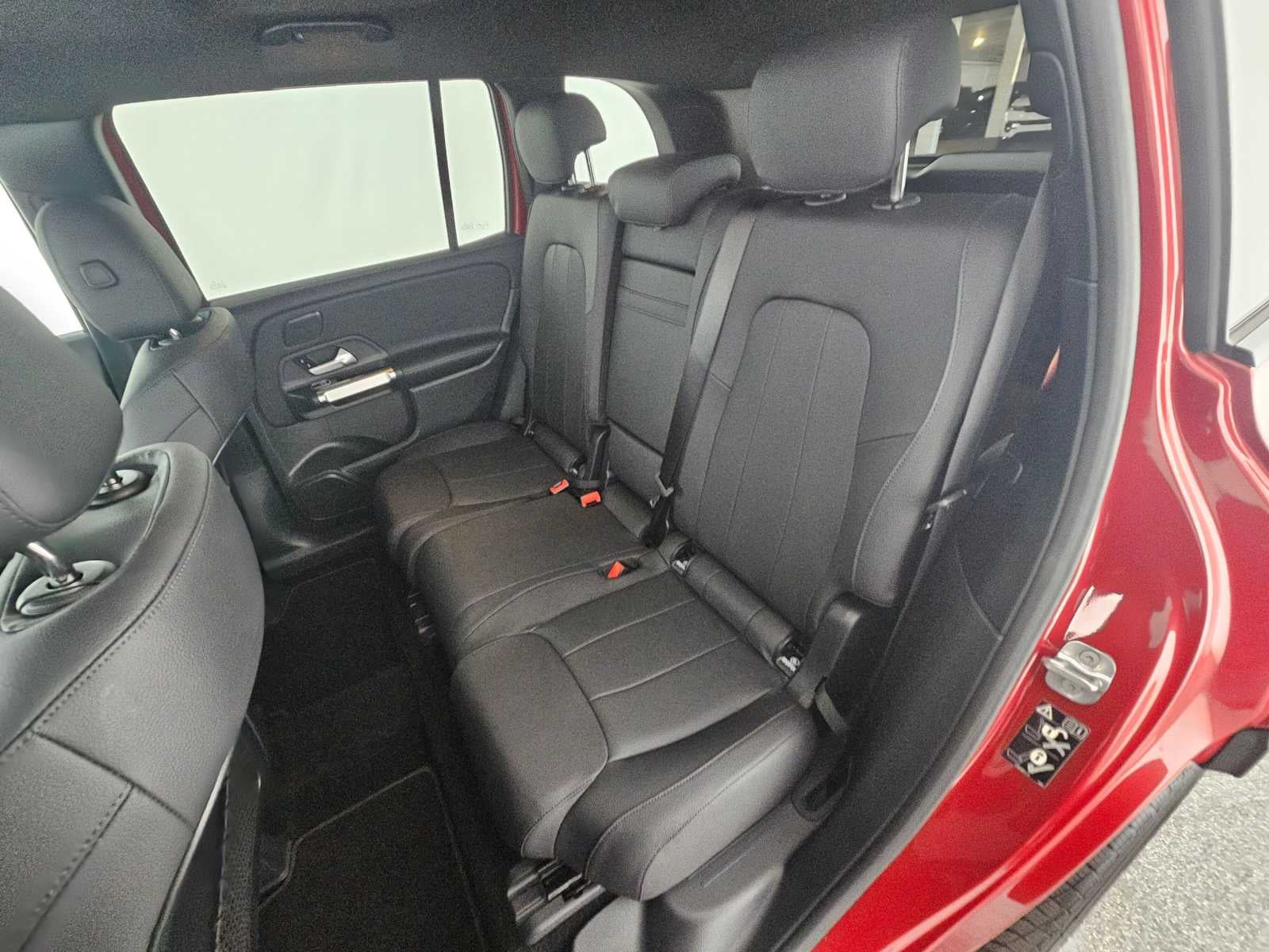 2026 Mercedes-Benz GLB 250 SUV