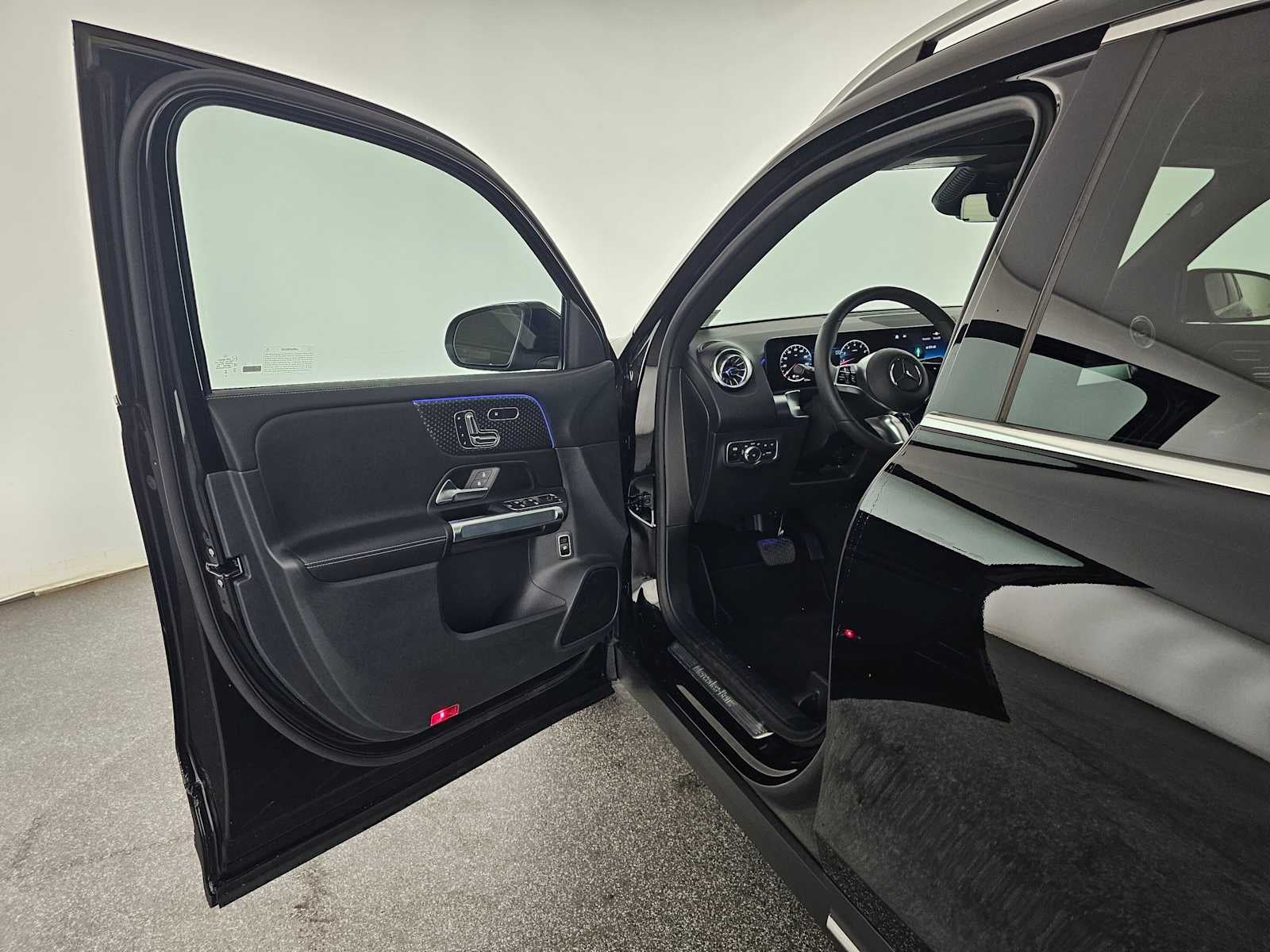 2026 Mercedes-Benz GLB 250 SUV
