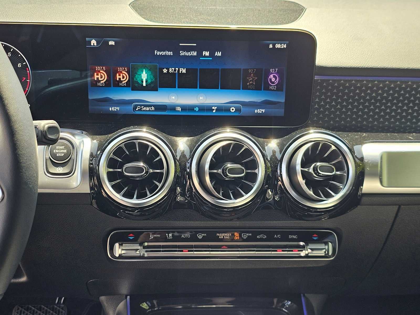 2026 Mercedes-Benz GLB 250 4MATIC® SUV