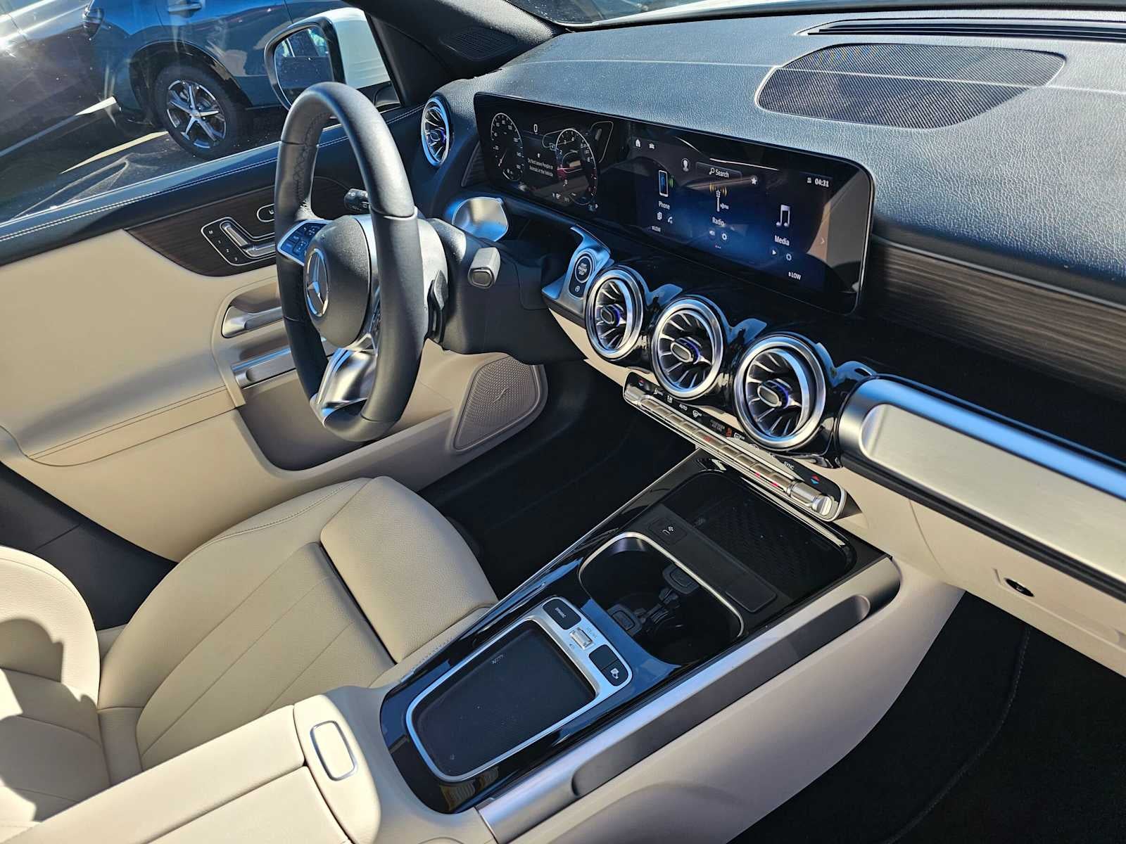 2026 Mercedes-Benz GLB 250 4MATIC® SUV