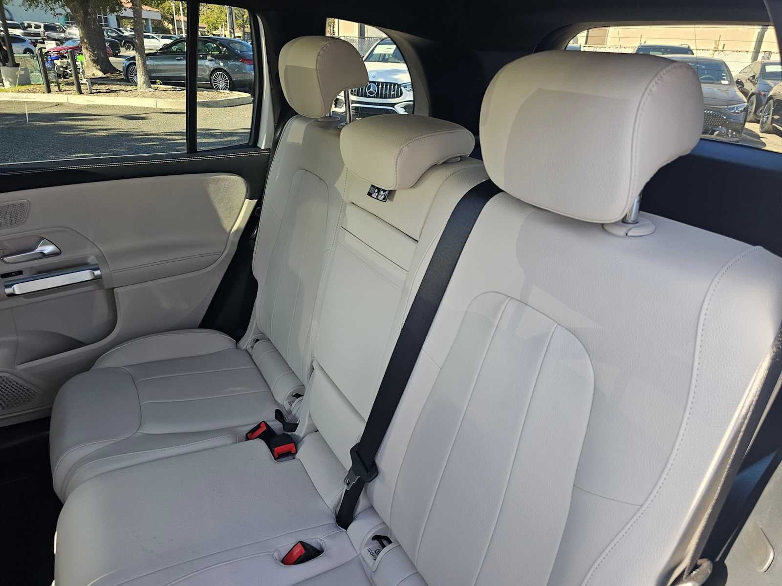 2026 Mercedes-Benz GLB 250 4MATIC® SUV