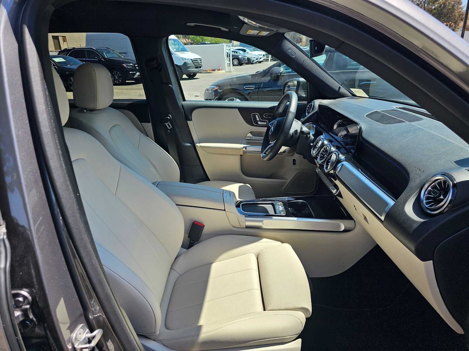 2026 Mercedes-Benz GLB 250 4MATIC® SUV