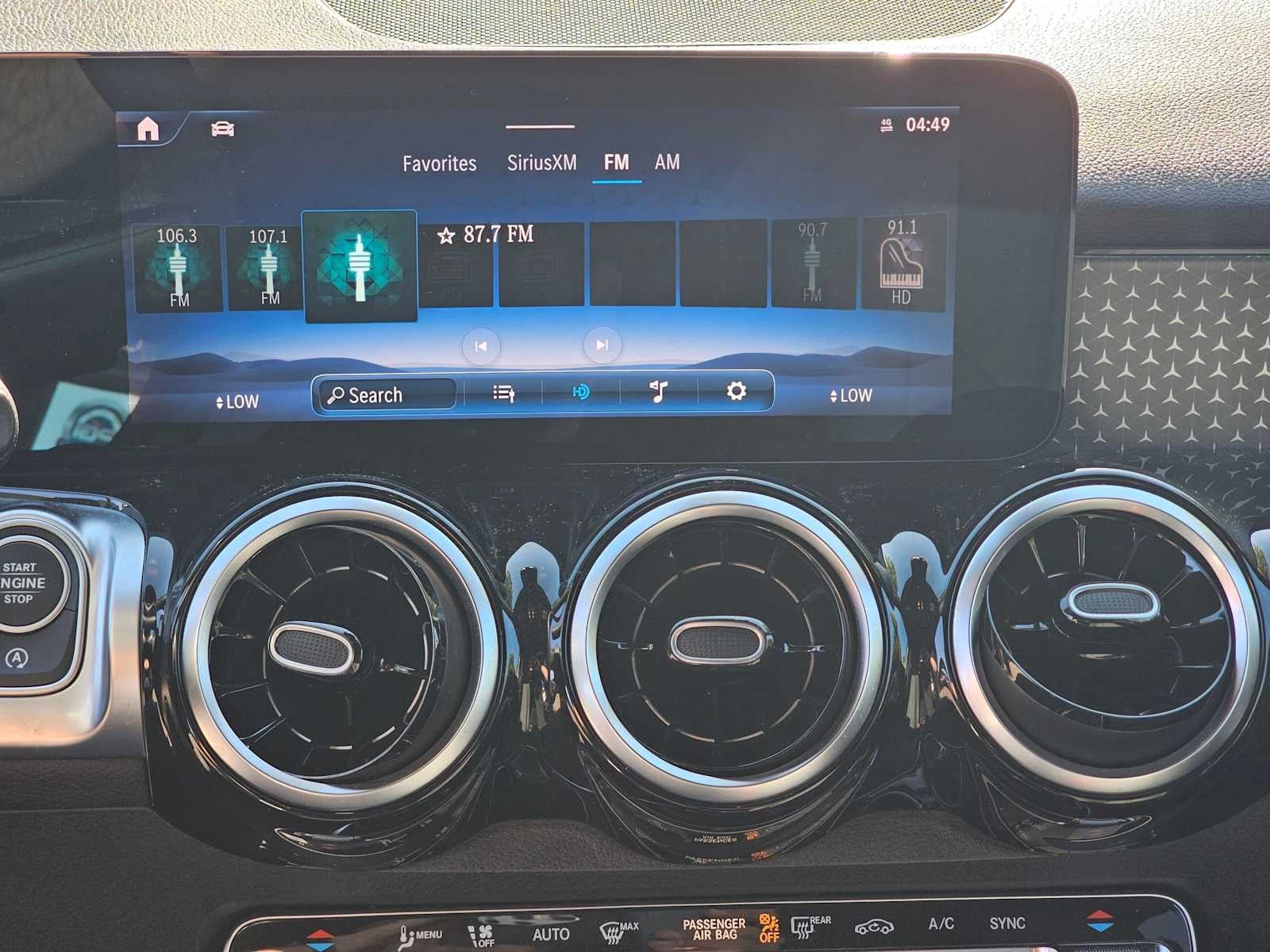 2026 Mercedes-Benz GLB 250 4MATIC® SUV