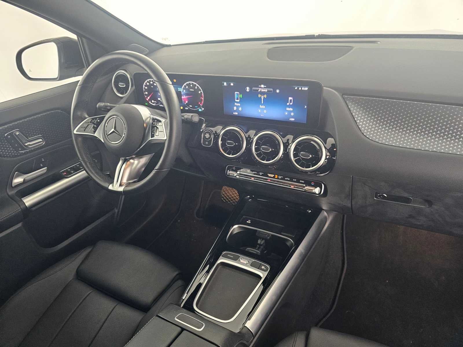 2025 Mercedes-Benz GLA 250 SUV