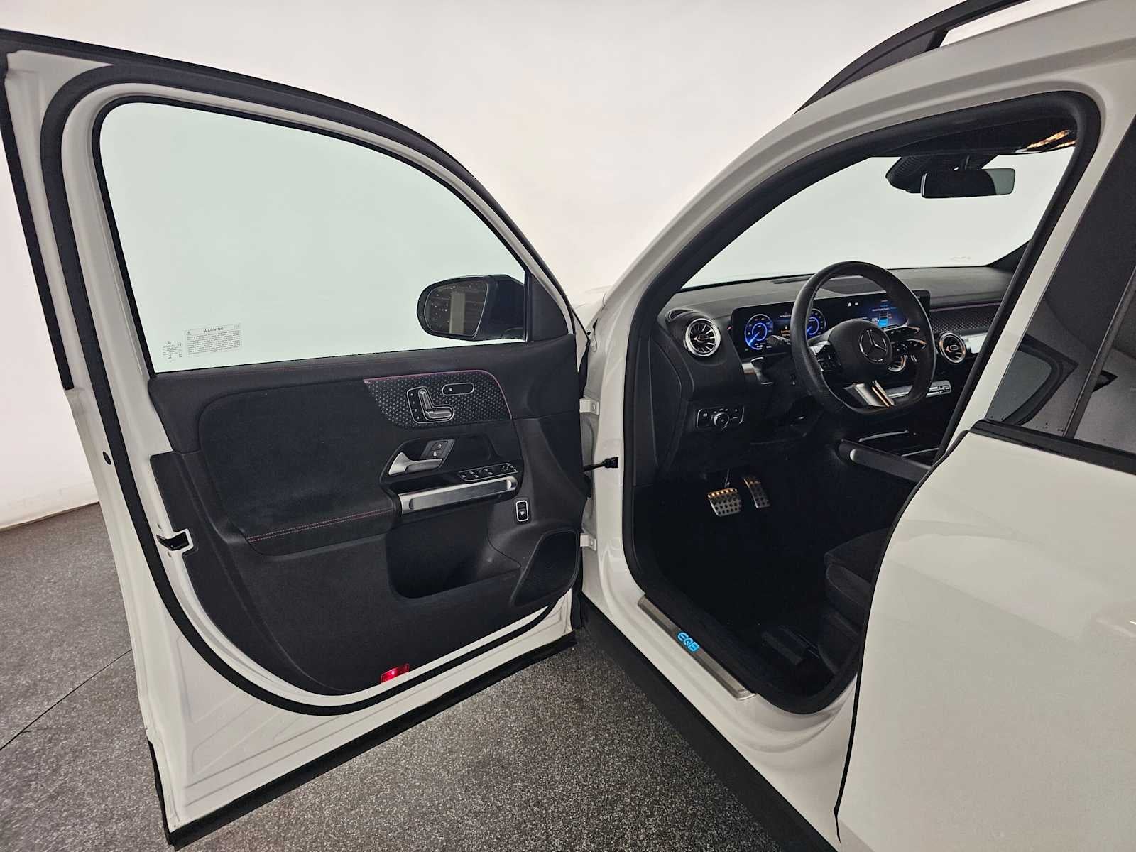 2024 Mercedes-Benz EQB 300 4MATIC® SUV