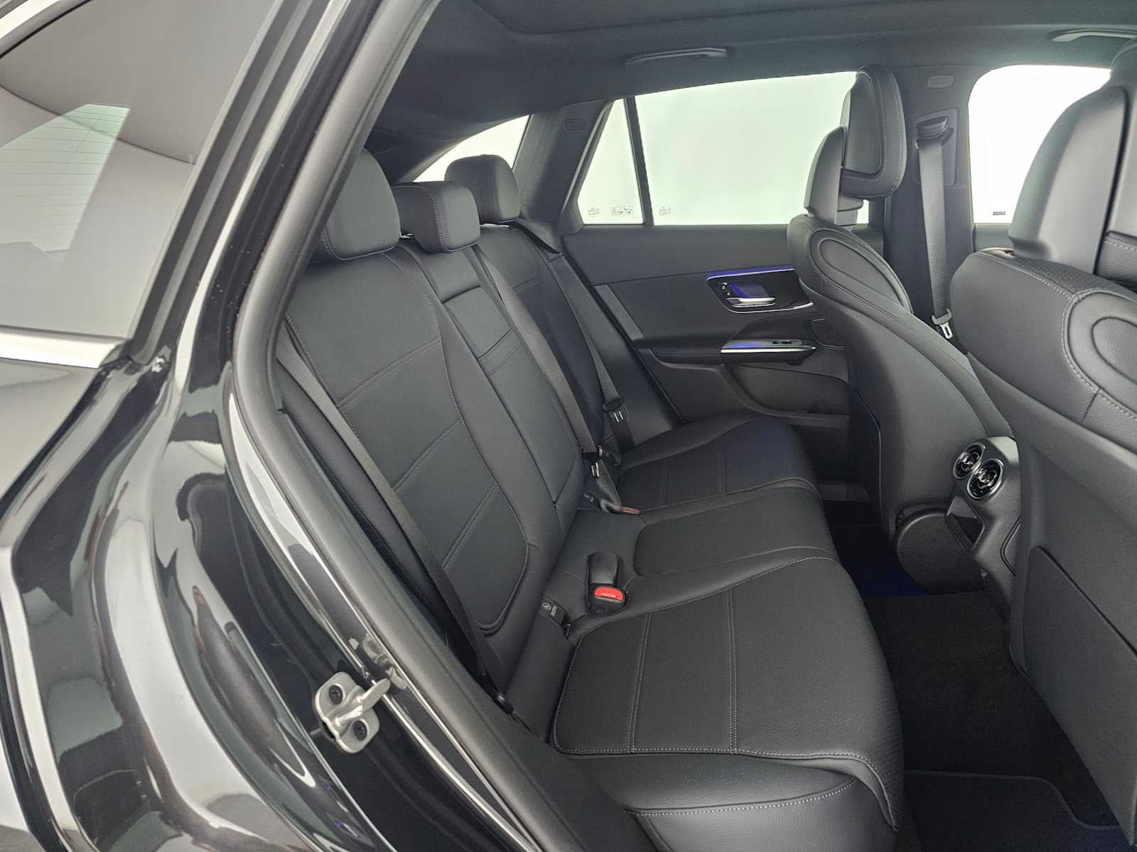 2026 Mercedes-Benz GLC 300 SUV