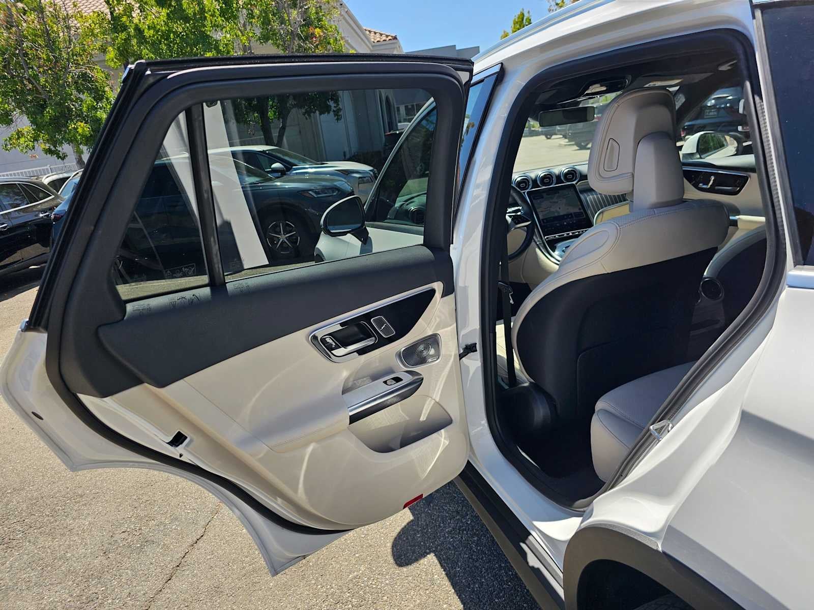 2026 Mercedes-Benz GLC 300 4MATIC® SUV