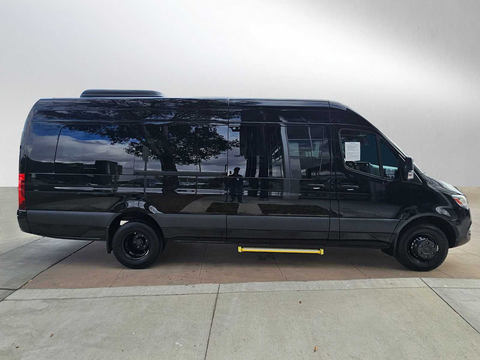 2024 Mercedes-Benz Sprinter 4500 High Roof I4 Diesel HO 170" Extended RWD