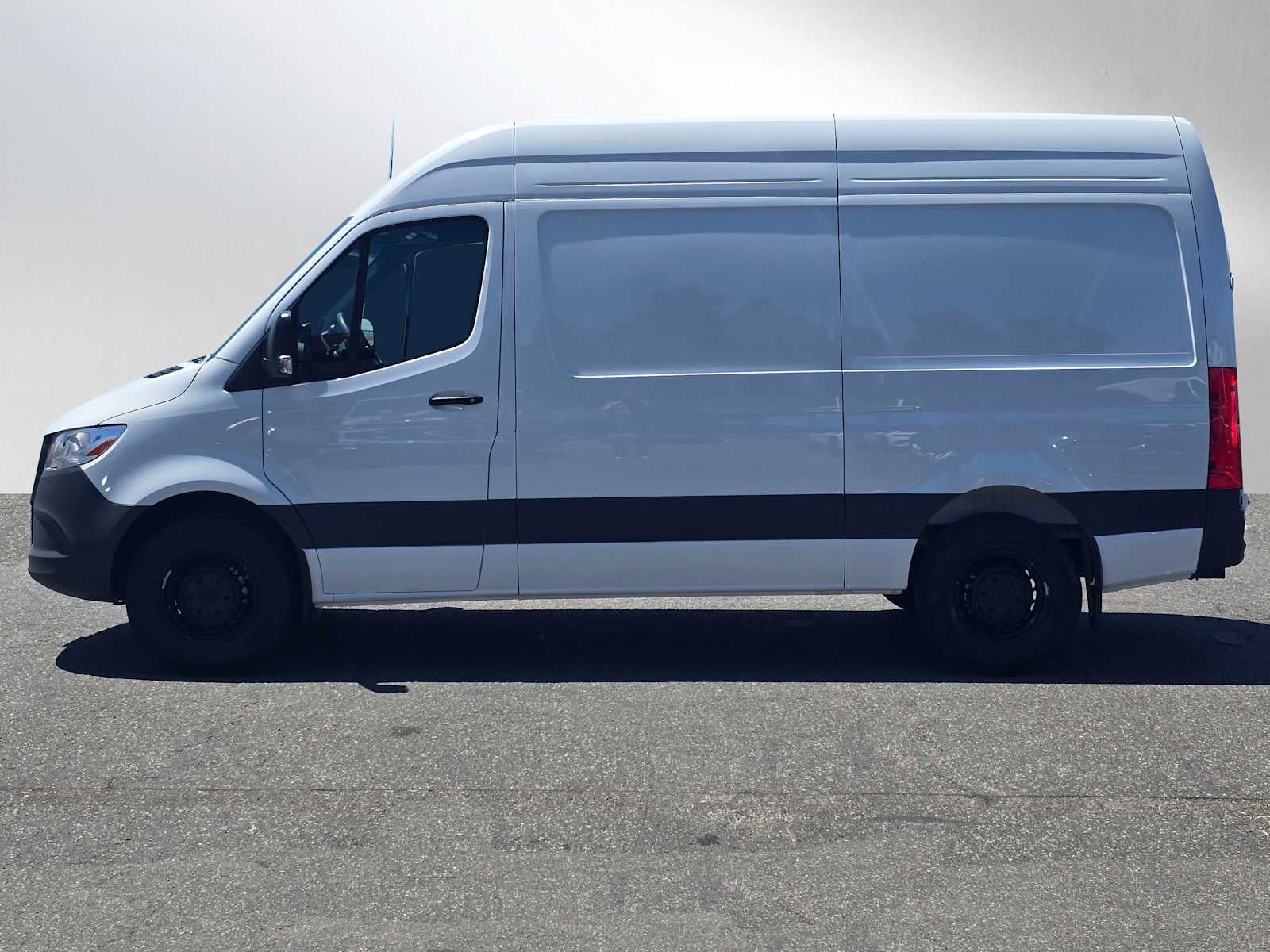 2025 Mercedes-Benz Sprinter 2500 Standard Roof I4 Diesel HO 144" RWD