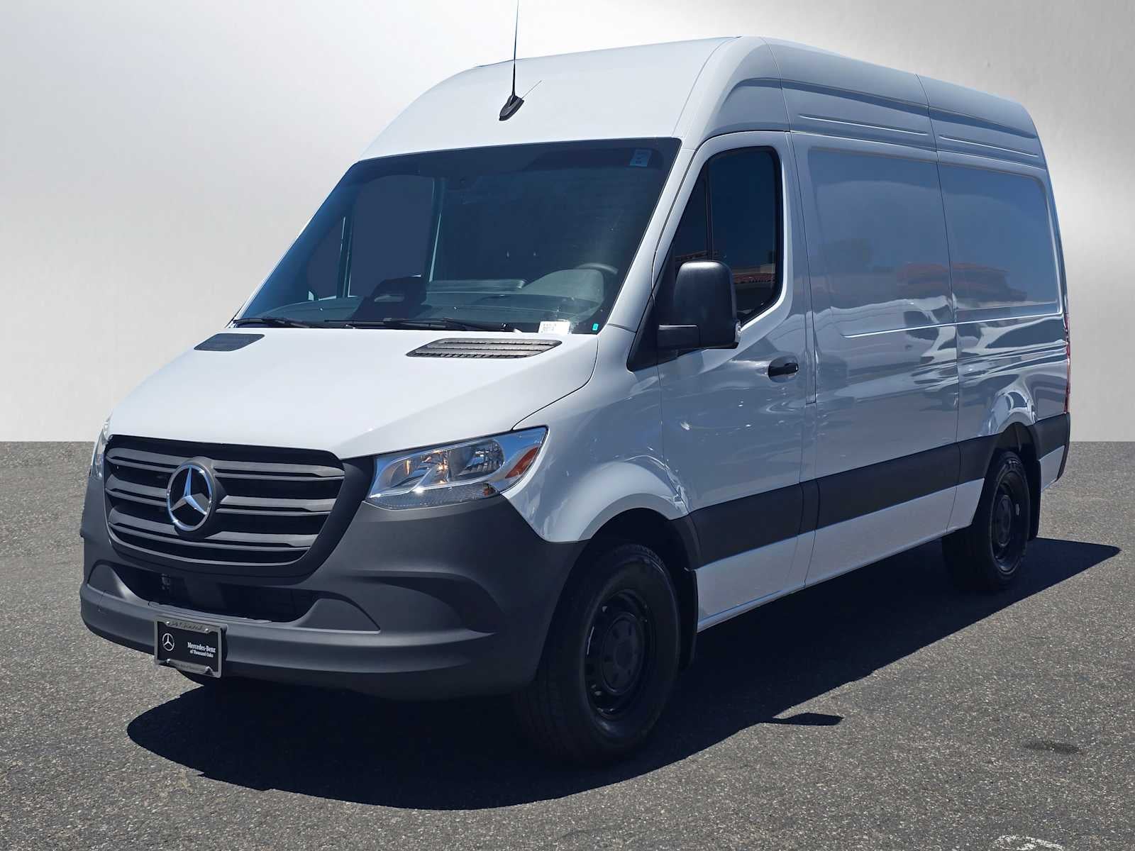 2025 Mercedes-Benz Sprinter 2500 Standard Roof I4 Diesel HO 144" RWD
